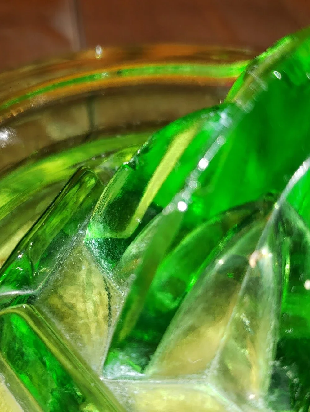 Vintage/Antique Uranium Glass Juicer